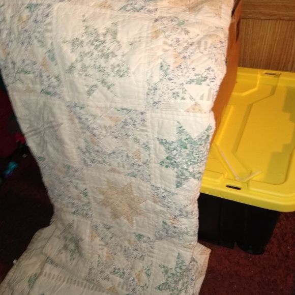 Handmade quit - Picture 2 of 2